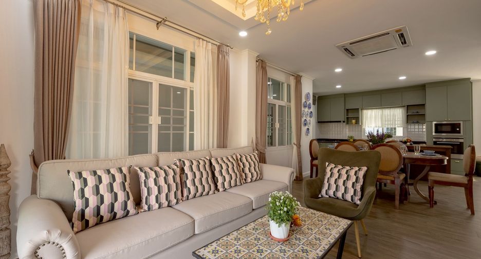 Villa en venta y en alquiler de 5 habitaciones en San Kamphaeng, Chiang Mai