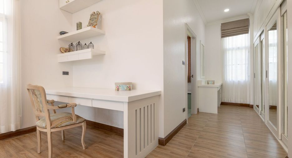 Villa en venta y en alquiler de 5 habitaciones en San Kamphaeng, Chiang Mai