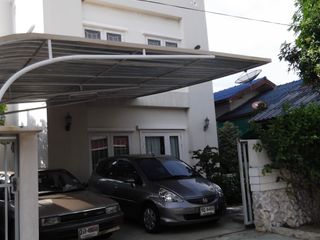 For sale 3 bedrooms house in Saphan Sung, Bangkok