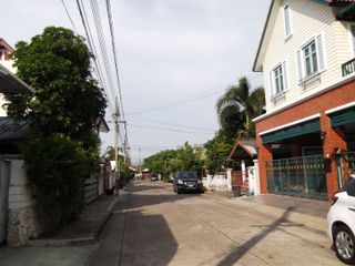 For sale 3 bedrooms house in Saphan Sung, Bangkok
