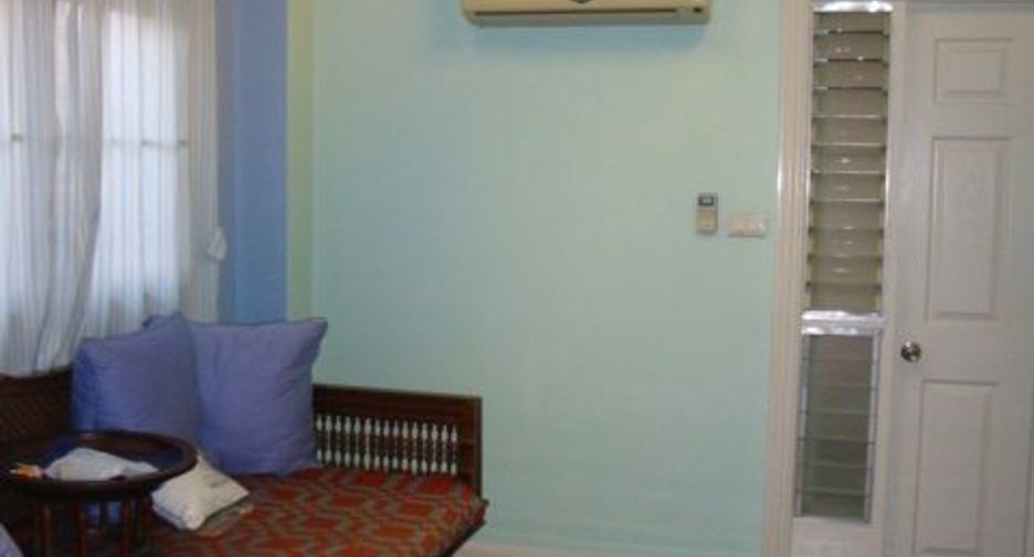 For sale 3 bedrooms house in Saphan Sung, Bangkok