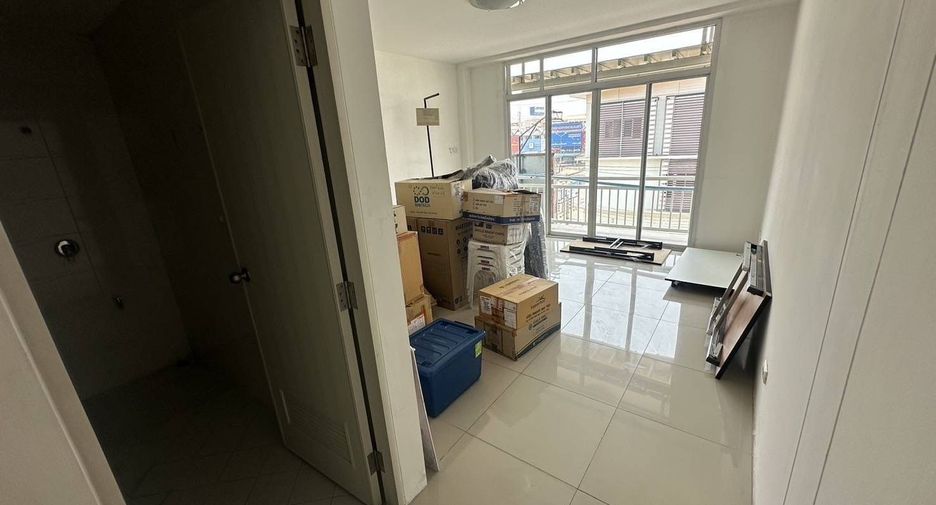 出租 1 卧室 办公室 在 Mueang Chiang Mai, Chiang Mai