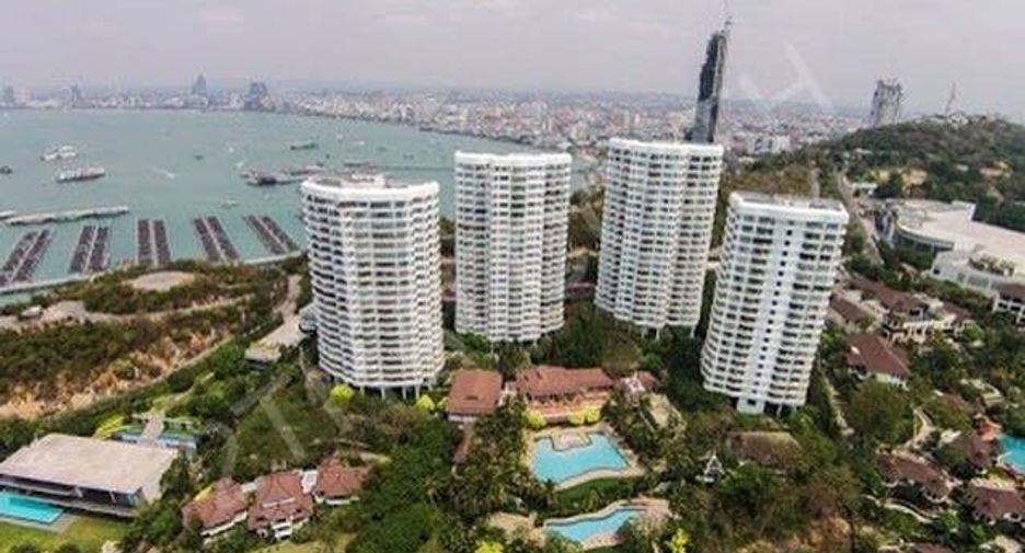 For rent 3 bedrooms condo in Bang Lamung, Chonburi