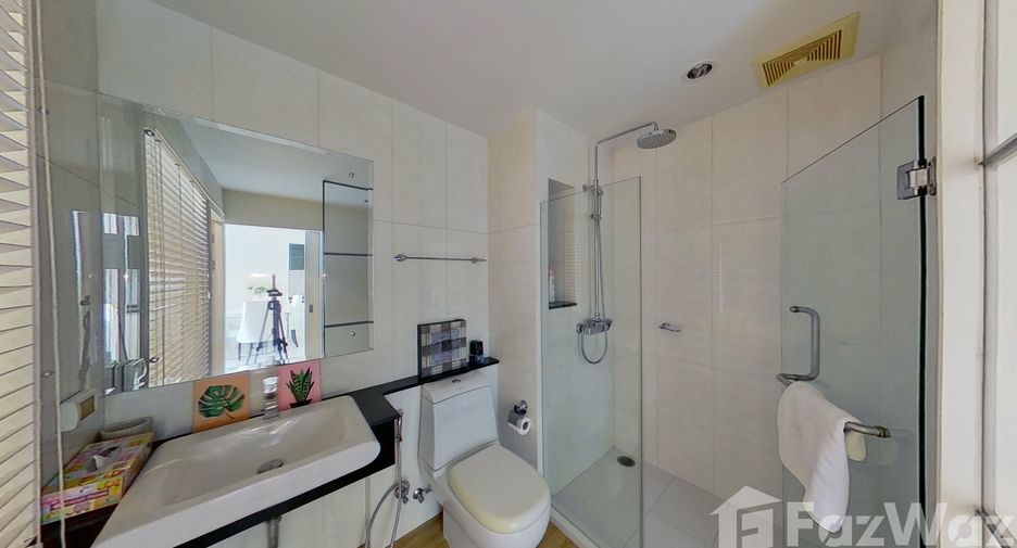 Condo en venta y en alquiler de 1 habitaciones en Bang Rak, Bangkok