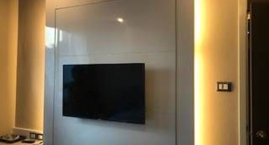 For sale and for rent 2 bedrooms condo in Sathon, Bangkok