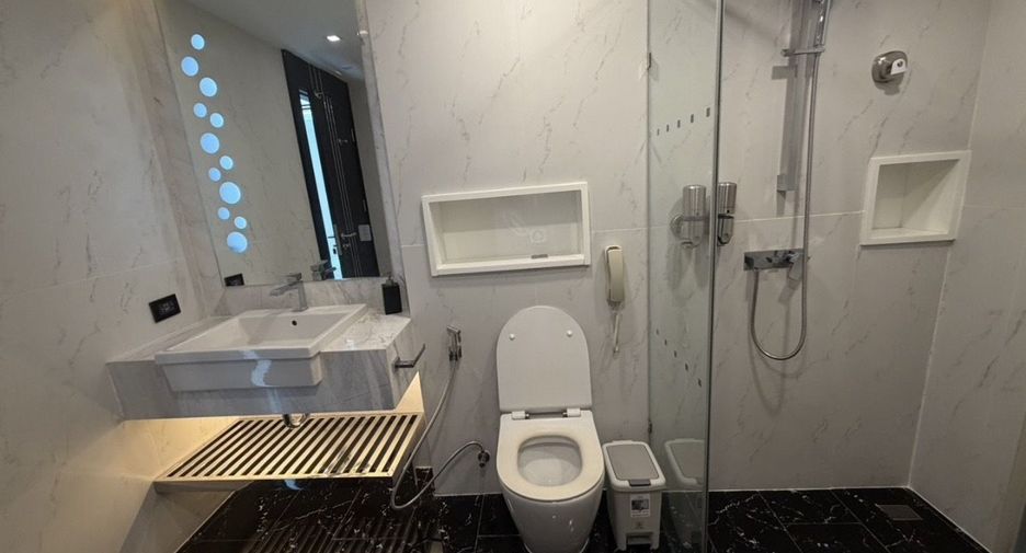 For rent 2 bedrooms condo in Bang Lamung, Chonburi