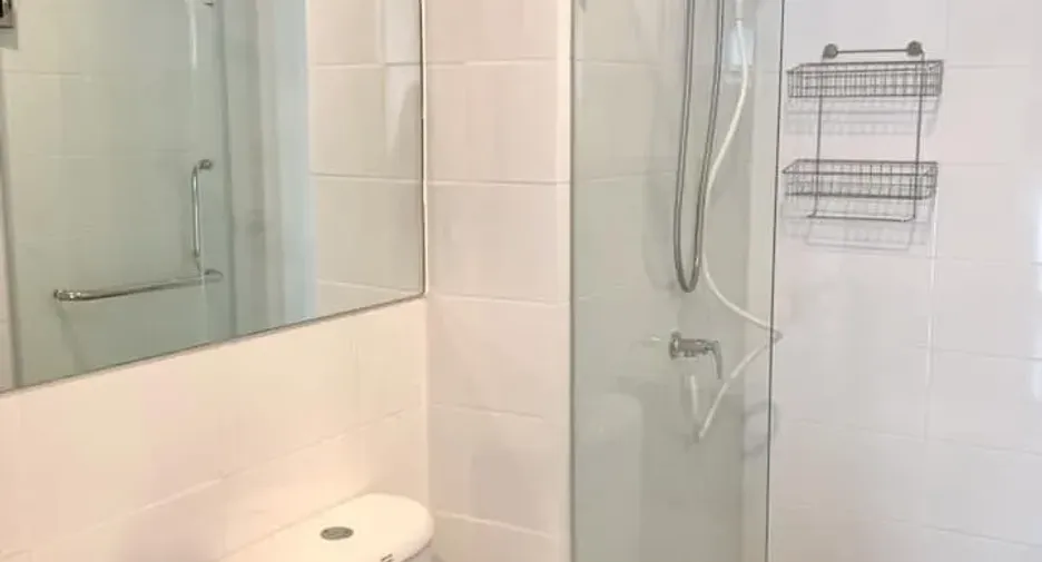For rent 1 bed condo in Mueang Samut Prakan, Samut Prakan