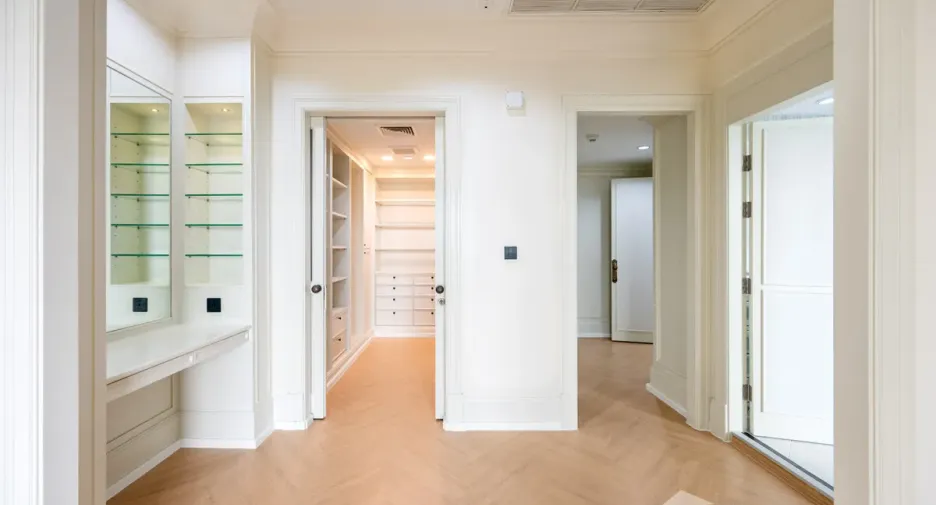 For sale 2 bedrooms condo in Yan Nawa, Bangkok