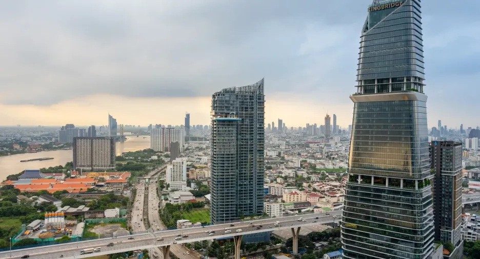 For sale 2 bedrooms condo in Yan Nawa, Bangkok