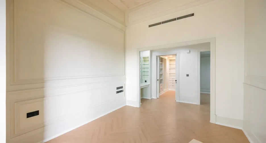 For sale 2 bedrooms condo in Yan Nawa, Bangkok