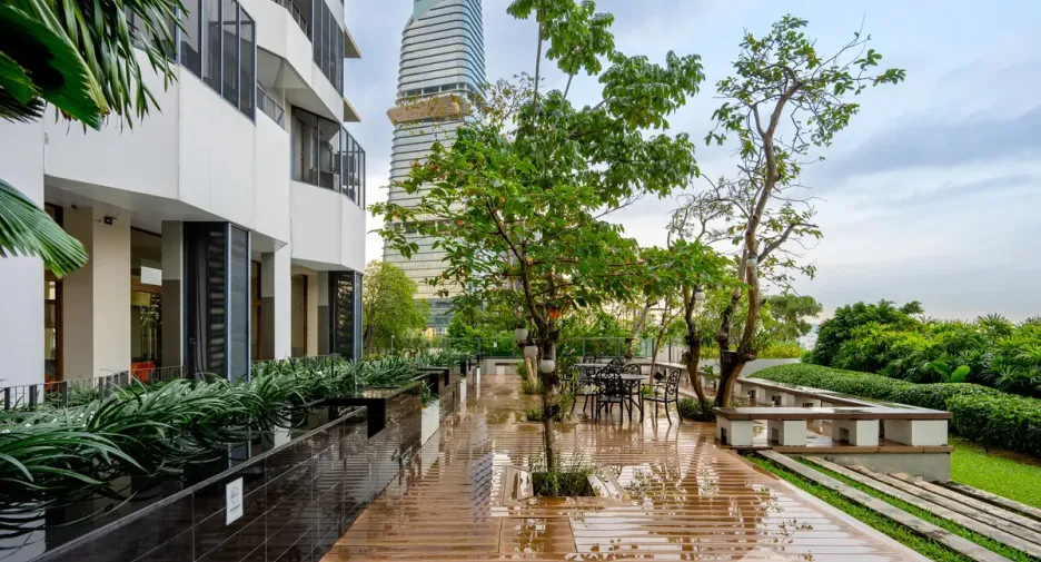 For sale 2 bedrooms condo in Yan Nawa, Bangkok