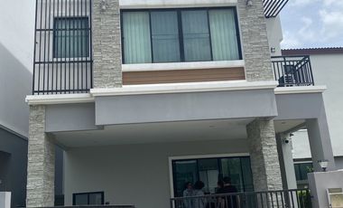 For rent 4 bedrooms townhouse in Cha Am, Phetchaburi