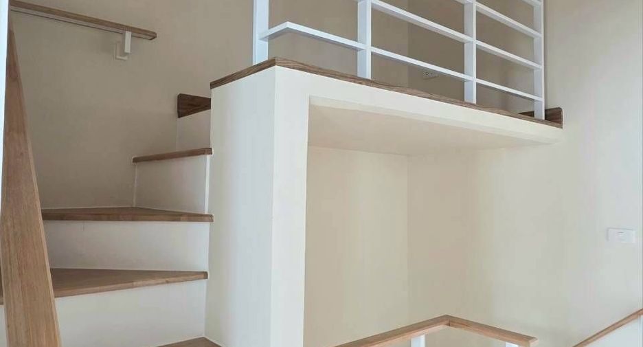 Продажа 4 спальни таунхаус в Банг Ламунг, Чонбури