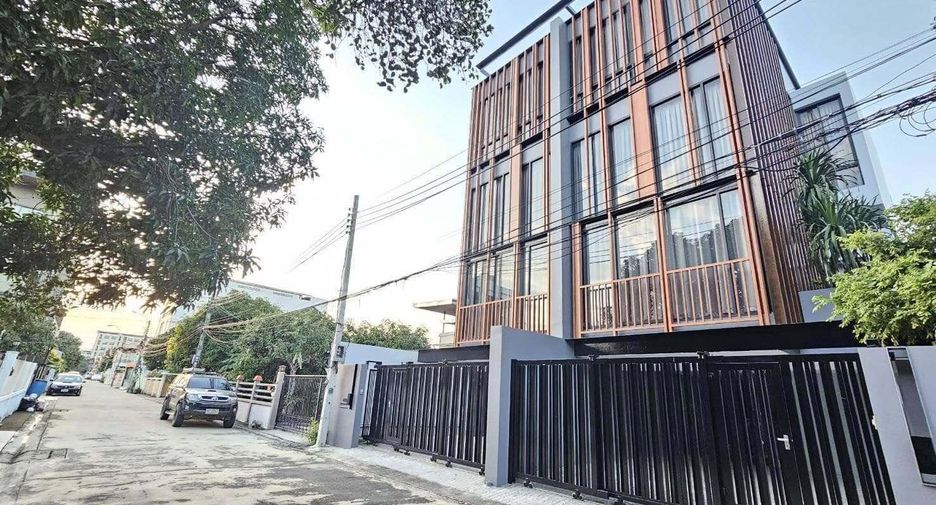 À vendre 3 chambres maison à Suan Luang, Bangkok