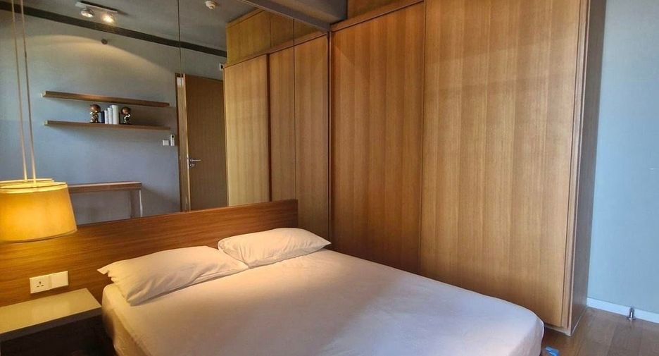 For sale and for rent 2 bedrooms condo in Sathon, Bangkok