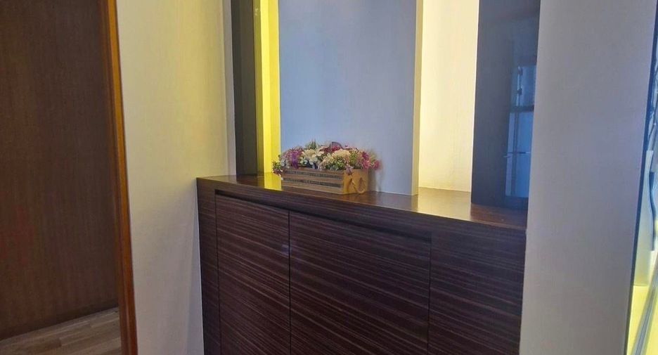 For sale and for rent 2 bedrooms condo in Sathon, Bangkok