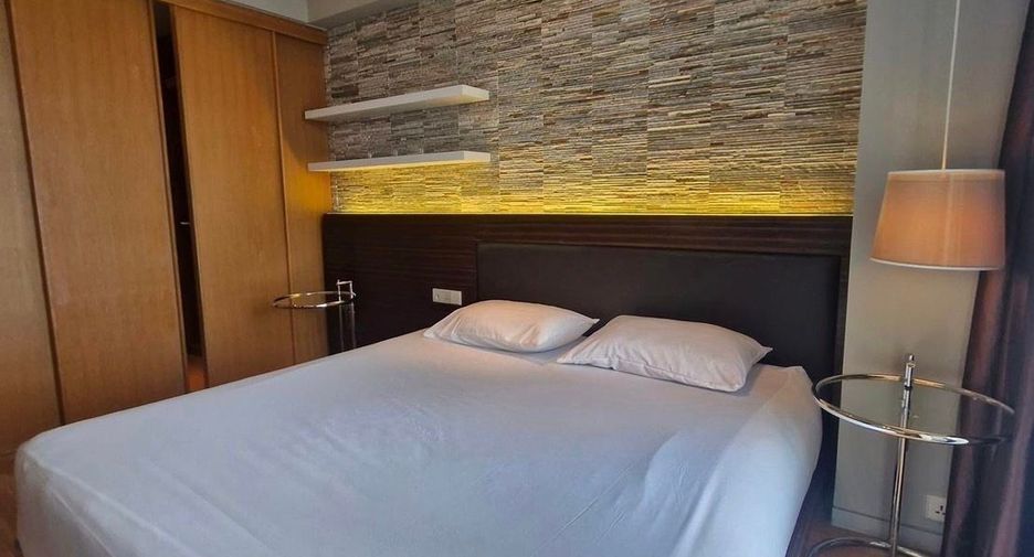 For sale and for rent 2 bedrooms condo in Sathon, Bangkok