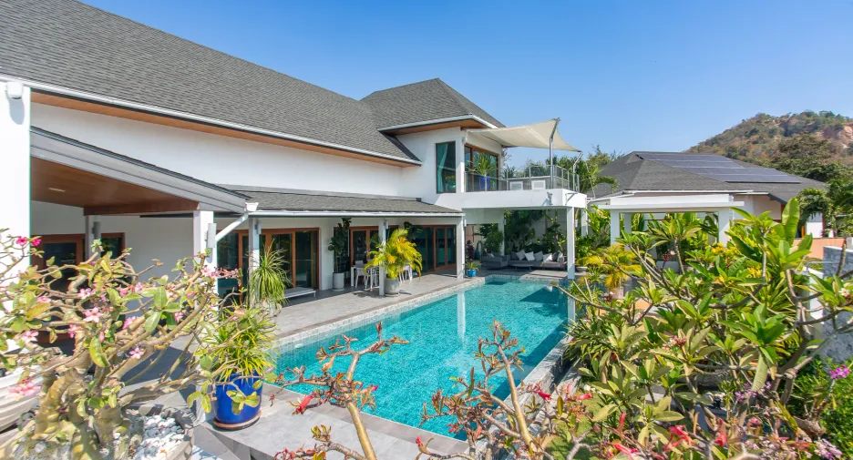 For sale 4 ベッドルーム house in Hua Hin, Prachuap Khiri Khan