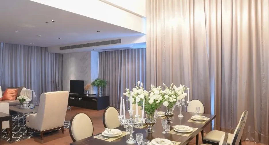 For sale 2 bedrooms condo in Khlong Toei, Bangkok