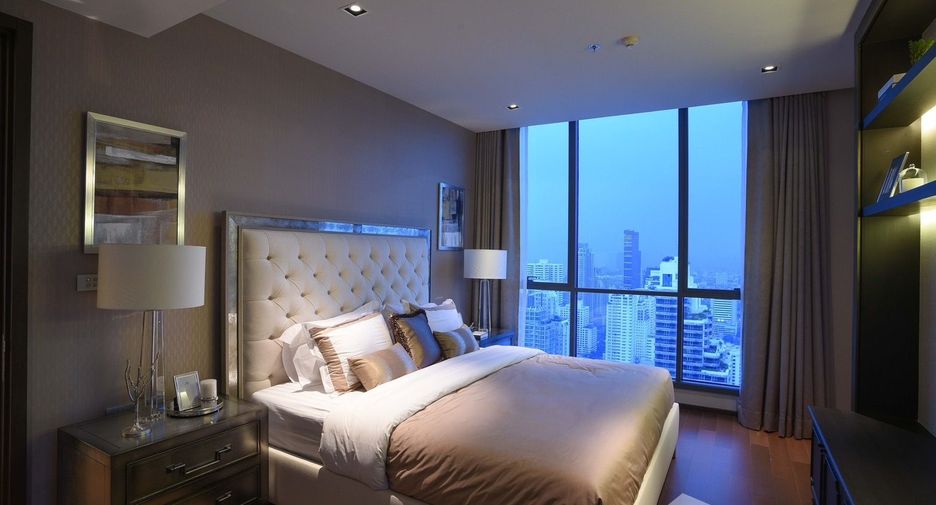 À vendre 2 chambres condo à Khlong Toei, Bangkok