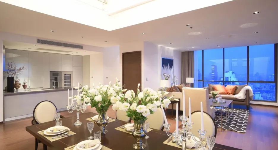 For sale 2 bedrooms condo in Khlong Toei, Bangkok