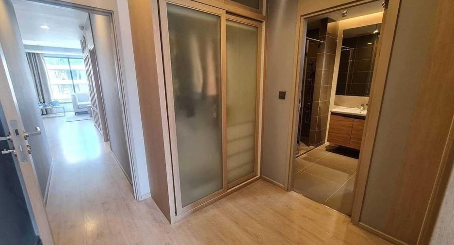 For sale 3 bedrooms condo in Watthana, Bangkok