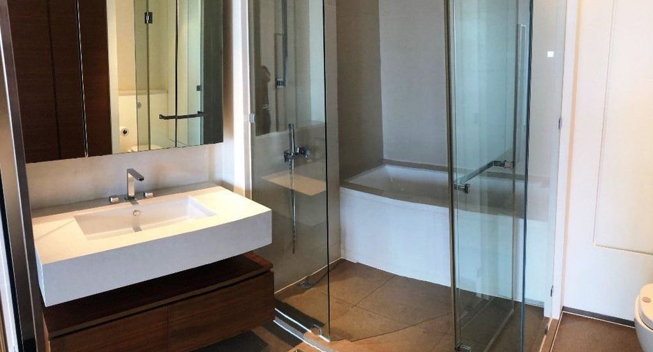 For sale 1 Beds condo in Sathon, Bangkok