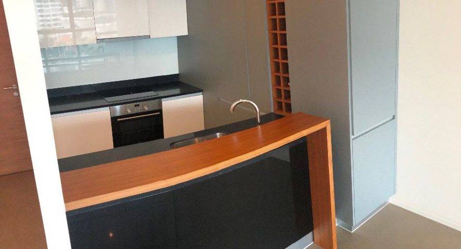 For sale 1 Beds condo in Sathon, Bangkok