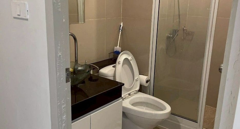 For rent 2 bedrooms condo in Bang Lamung, Chonburi