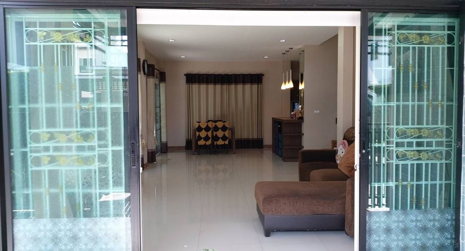 For sale and for rent 3 bedrooms house in Saraphi, Chiang Mai