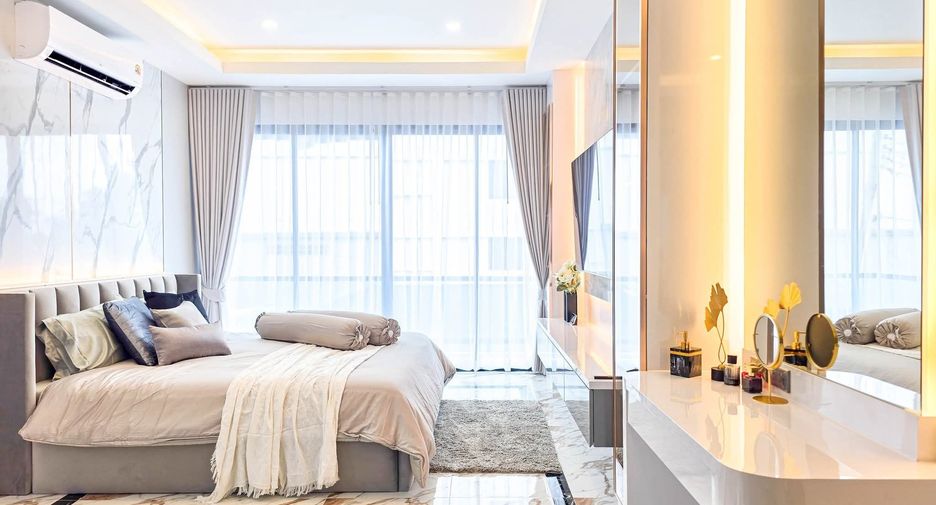 Villa en venta de 5 habitaciones en Bang Lamung, Chonburi