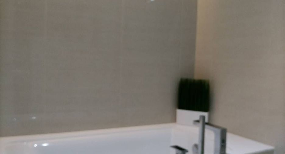 For sale 3 bedrooms condo in Watthana, Bangkok