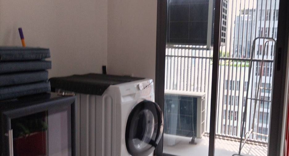 For sale 3 bedrooms condo in Watthana, Bangkok