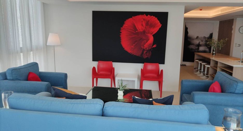For sale 3 bedrooms condo in Watthana, Bangkok