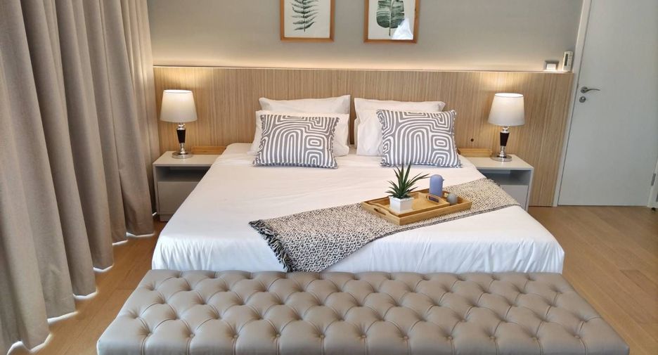 For sale 3 bedrooms condo in Watthana, Bangkok