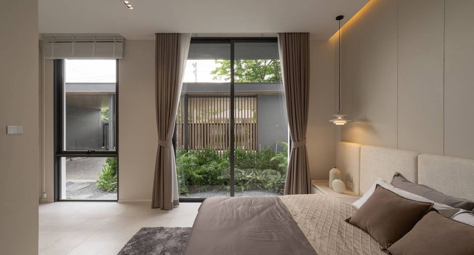 For sale 6 bedrooms villa in Mueang Chiang Mai, Chiang Mai