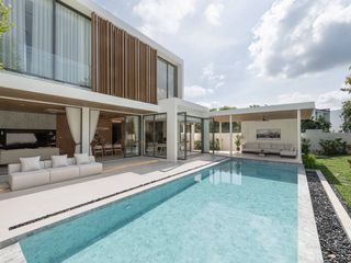 For sale 6 bedrooms villa in Mueang Chiang Mai, Chiang Mai