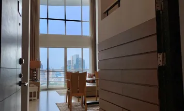 Condo en venta y en alquiler de 2 habitaciones en Pathum Wan, Bangkok