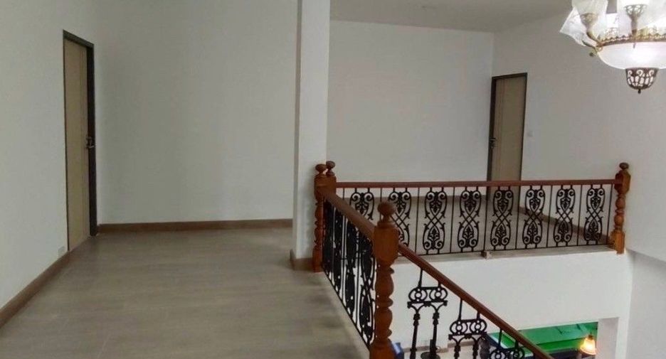 For rent 14 bedrooms house in Mueang Chiang Mai, Chiang Mai