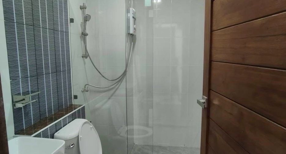 For rent 14 bedrooms house in Mueang Chiang Mai, Chiang Mai