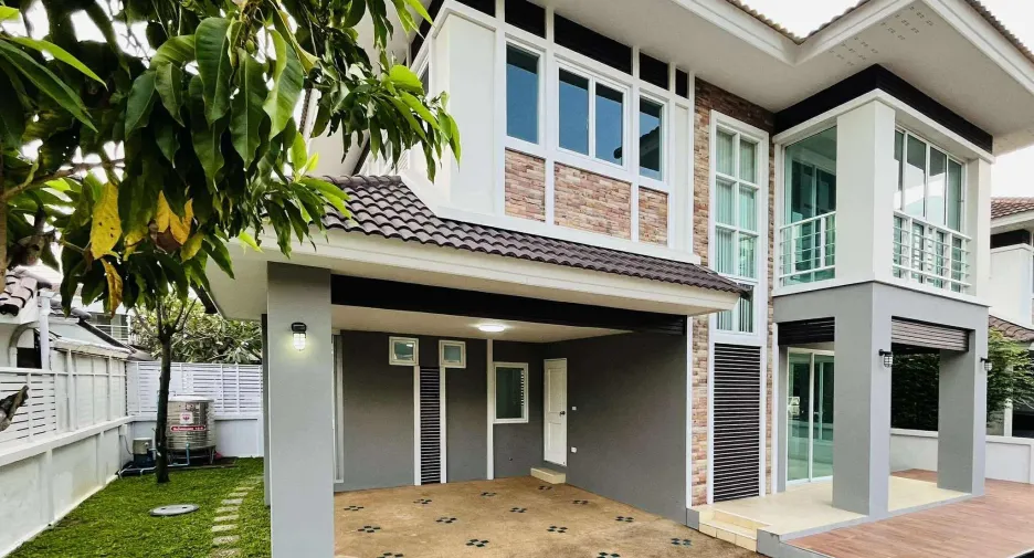 For sale 4 bedrooms house in Doi Saket, Chiang Mai