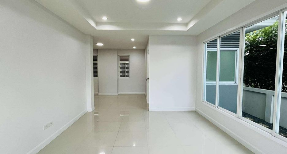 For sale 4 bedrooms house in Doi Saket, Chiang Mai