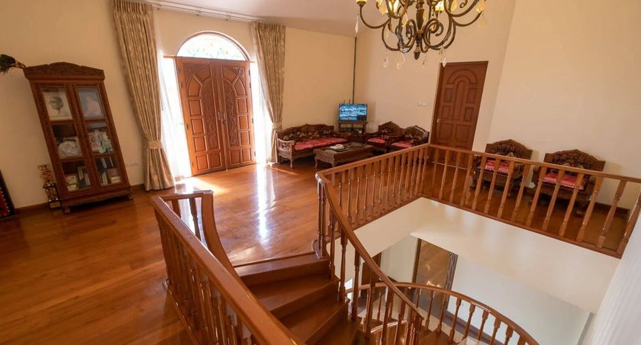Villa en venta de 5 habitaciones en San Pa Tong, Chiang Mai