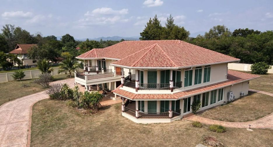 Villa en venta de 5 habitaciones en San Pa Tong, Chiang Mai