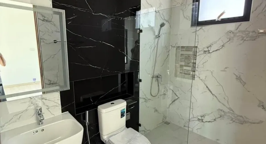 Villa en venta de 4 habitaciones en Mueang Chiang Mai, Chiang Mai