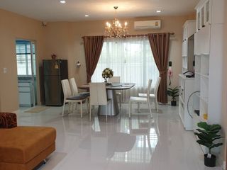 Casa en venta y en alquiler de 4 habitaciones en Mae Rim, Chiang Mai