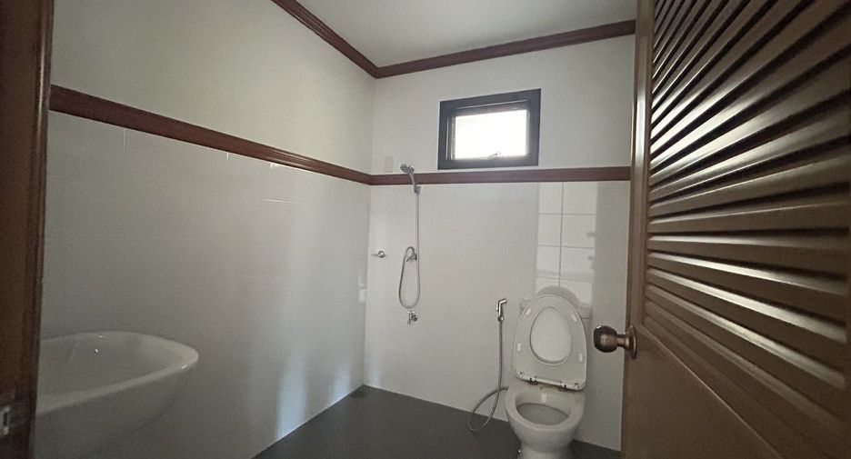 For sale 3 bedrooms house in Hang Dong, Chiang Mai