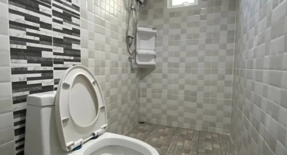 Casa en alquiler de 3 habitaciones en Sattahip, Chonburi