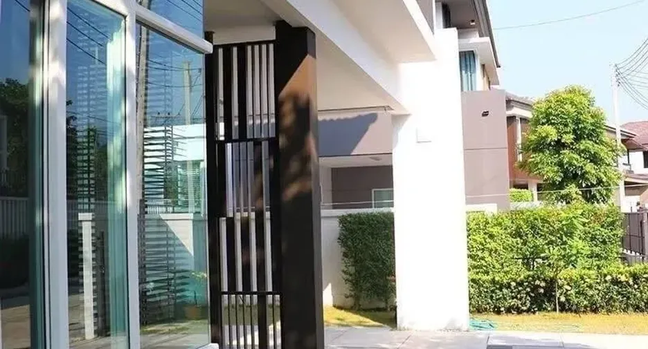 For rent 4 bedrooms house in Mueang Chiang Mai, Chiang Mai