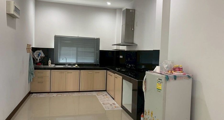 Haus zum Kauf mit 4 Zimmer in San Sai, Chiang Mai